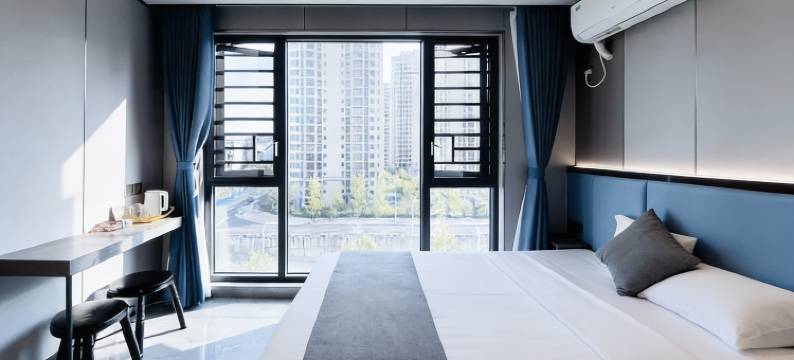 Shimmer·YJ｜逸家高空观景酒店(遵义高铁站店)图片