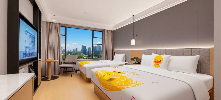 小象听海酒店(情侣路海滨泳场店)图片