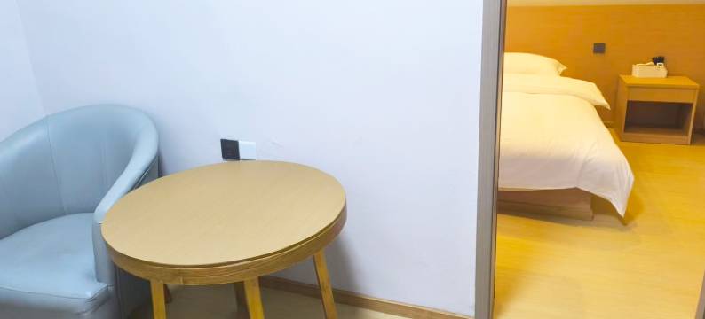 旧巷时光民宿(自贡北站自流井老街店)图片