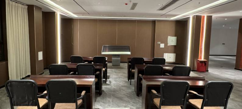 青山假日酒店图片