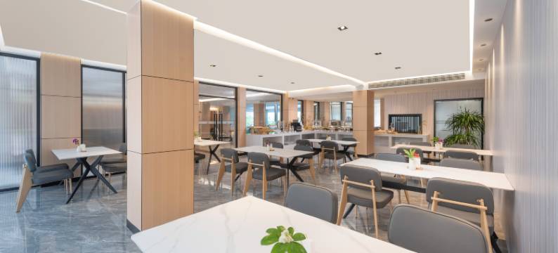 听山观水·揽翠酒店(阳朔西街漓江店)图片