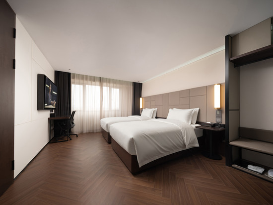 丽呈龙章酒店(医大一院地铁站店)