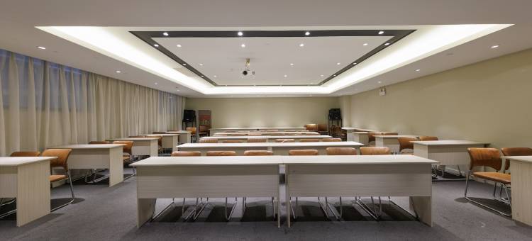 如家商旅酒店(阜阳临泉县政务服务中心店)图片