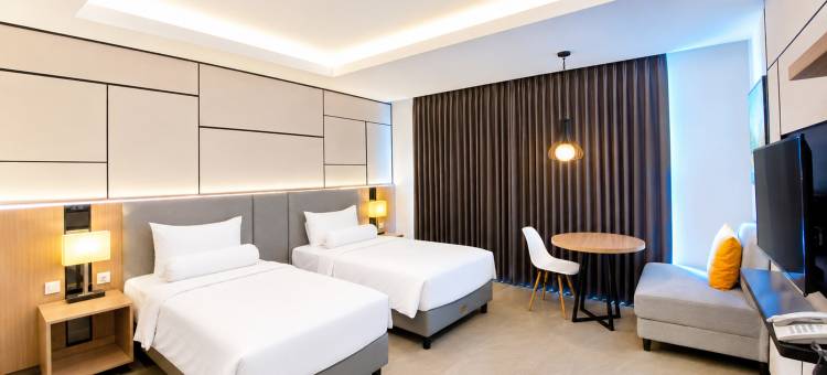 图邦弗朗特一号国王酒店(Front One Premier King Hotel)图片