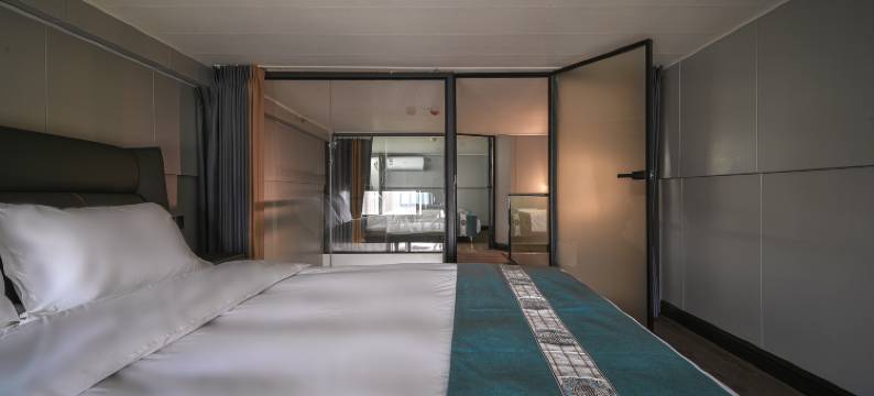 栖牛自助投影公寓(犀浦天琅店)图片