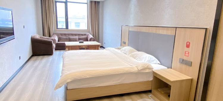 怡莱酒店(南阳淅川皇冠店)图片
