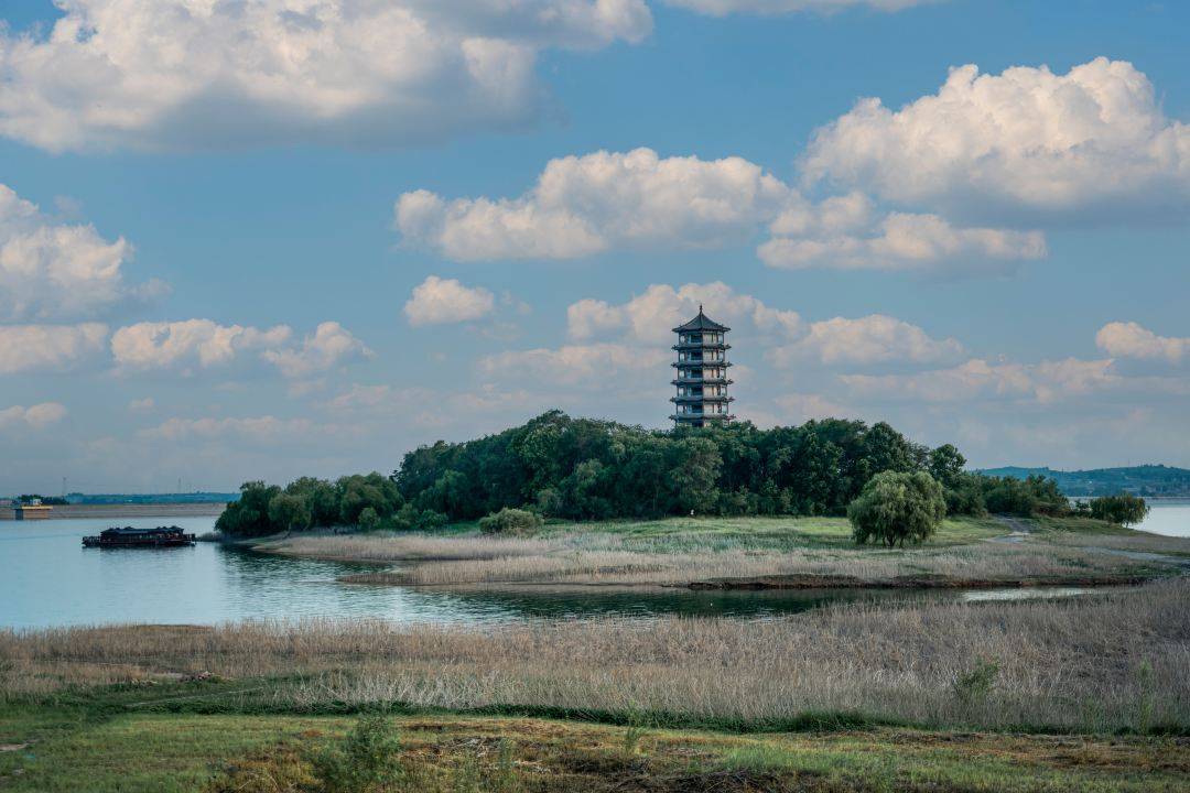 溢泉湖湖景民宿图片