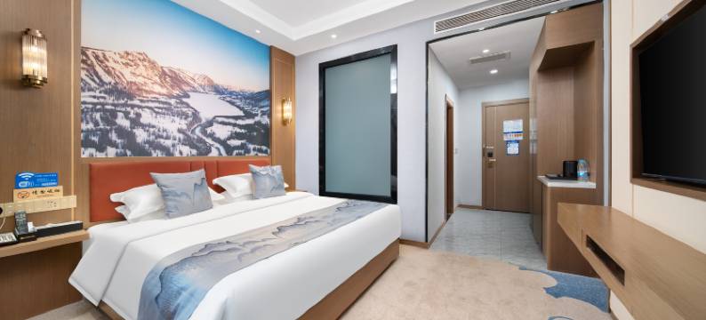 万豪假日酒店(库车火车站店)图片