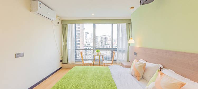 渝见你民宿(重庆解放碑步行街洪崖洞店)图片