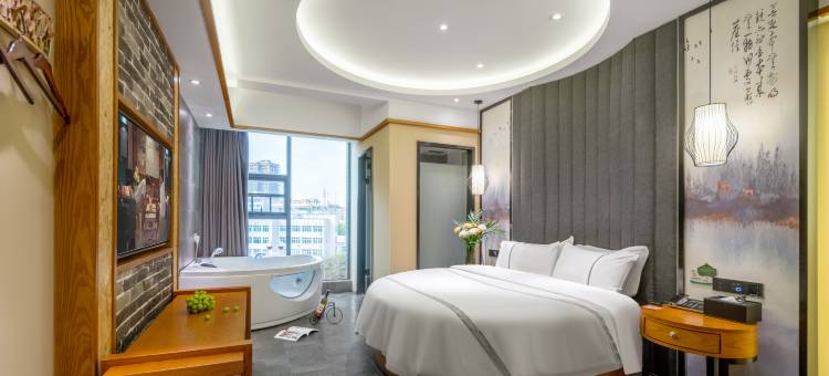 爱度创想酒店(邵阳市双清区湘桂黔建材城二期店)图片