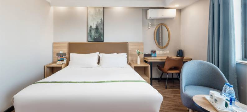 亚季酒店(桐乡屠甸店)图片