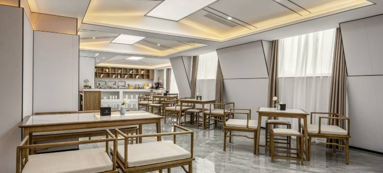 陌上轻雅酒店(贵阳龙洞堡机场巫山峡谷景区店)图片