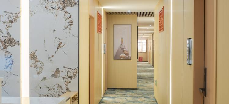 晨枫美宿(广州永庆坊上下九步行街店)图片