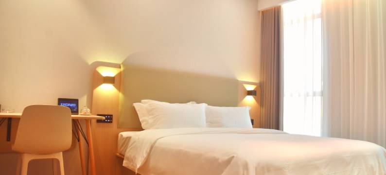 华派酒店(隆鑫中央大街店)图片