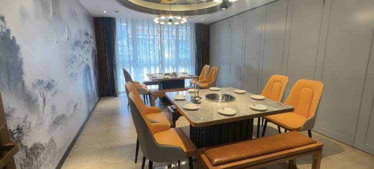 雅斯特国际酒店(甘孜巴塘县人民政府店)图片