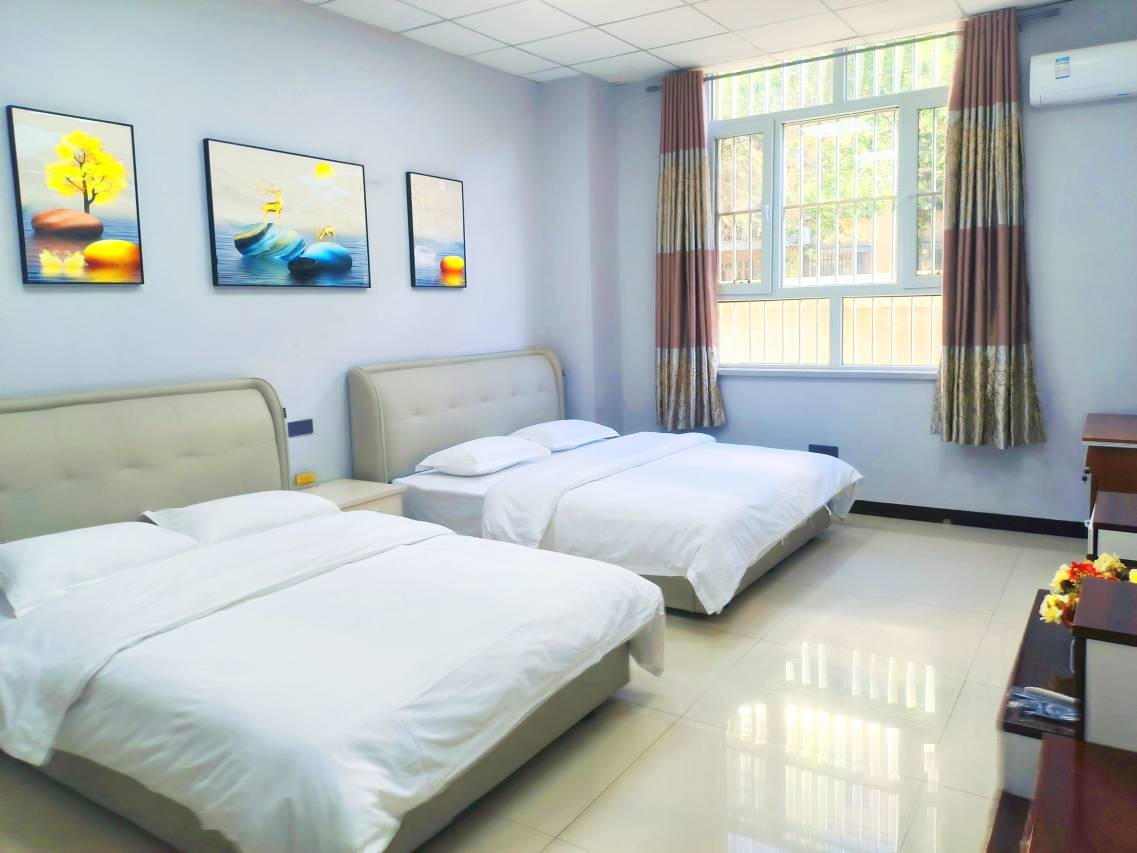 乌鲁木齐嘉禾美苑宾馆(米东区通汇二手车市场店)