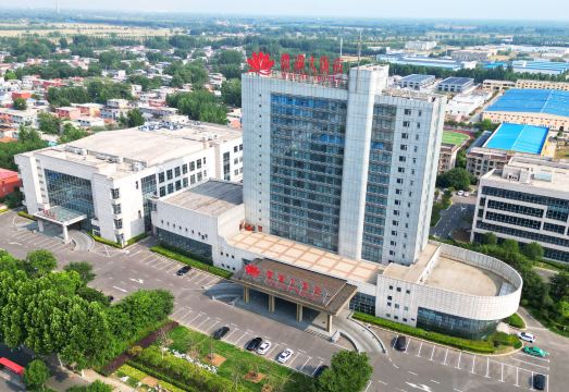 微湖大饭店外景图