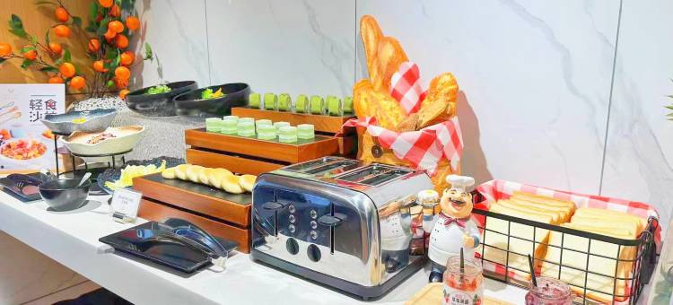 维也纳国际酒店(海口汽车西站秀英港店)图片