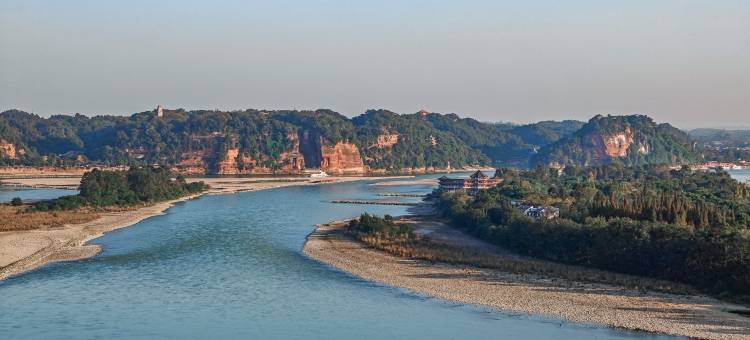 山水青年江景酒店(乐山师范学院店)图片