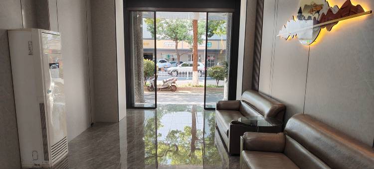 华都精选酒店(长沙五一广场火车站地铁站店)图片