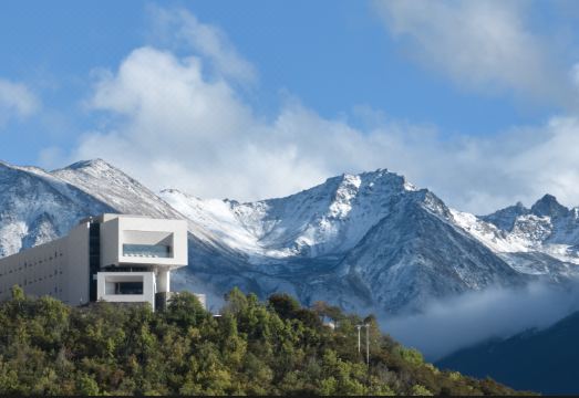 德钦梅里泊度酒店外景图