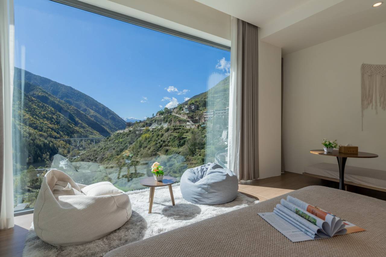 四姑娘山·牧云谷观山景高端villa美宿图片