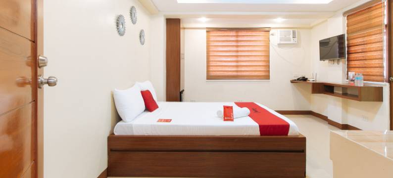 红门酒店Plus-近上城BGC购物中心(RedDoorz Plus near Uptown BGC Mall)图片