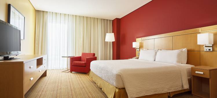 莱昂波利弗拉姆万怡酒店(Courtyard Leon at the Poliforum)图片