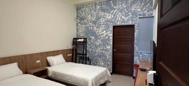 蓝天山丘池上馆民宿图片