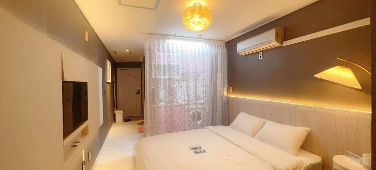 仙仙房东(东大门)(Roopretelcham House)图片