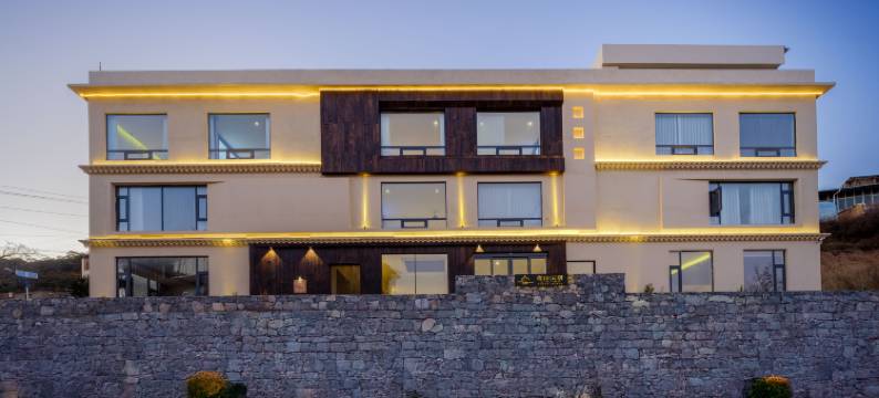 德钦藏山云居酒店(飞来寺景区店)图片