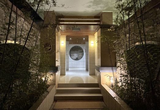 Wanzai Guesthouse Hotel Overview