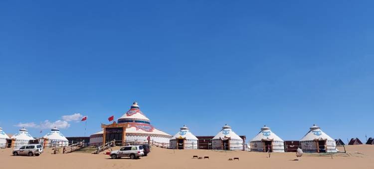 沙漠之星露营地图片