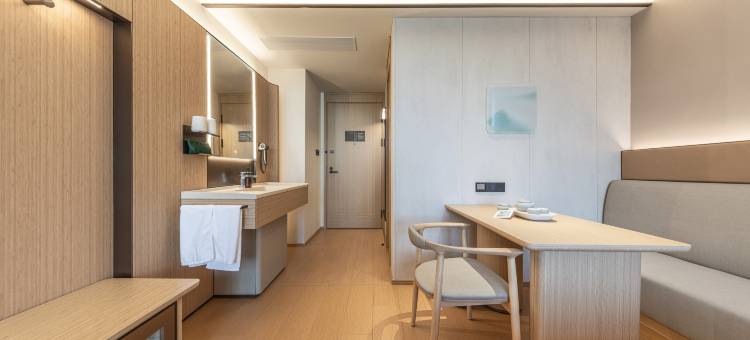 全季酒店(伊宁山东路万容壹号街店)图片