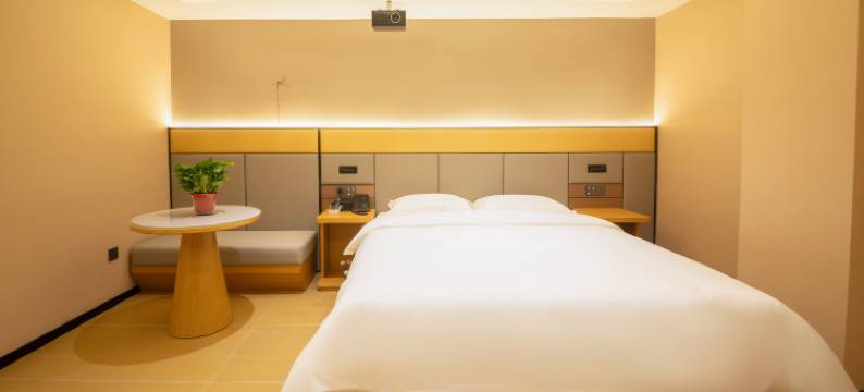 太原艺枫轻奢酒店(康宁街万马仕商城店)图片