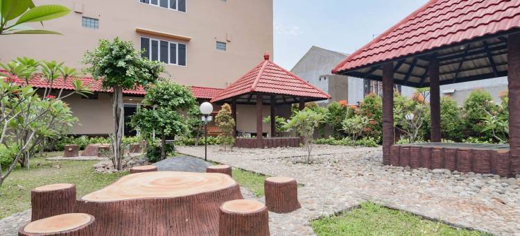 井里汶布达亚桑斯酒店(Sans Hotel Budaya Cirebon)图片