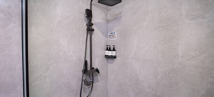 栖玥酒店(许昌金汇广场胖东来天使城店)图片