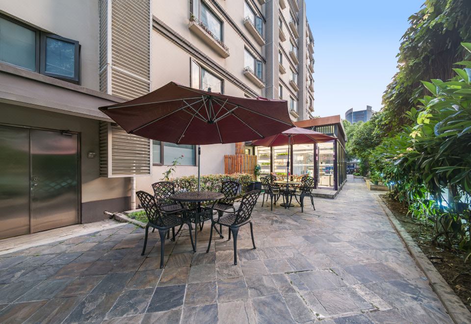 Magnotel Hotel (Shanghai Wujiaochang Changhai Hospital Branch)Hotel Overview