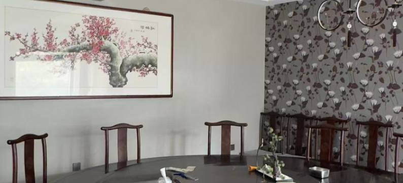 紫藤花开轻奢民宿图片