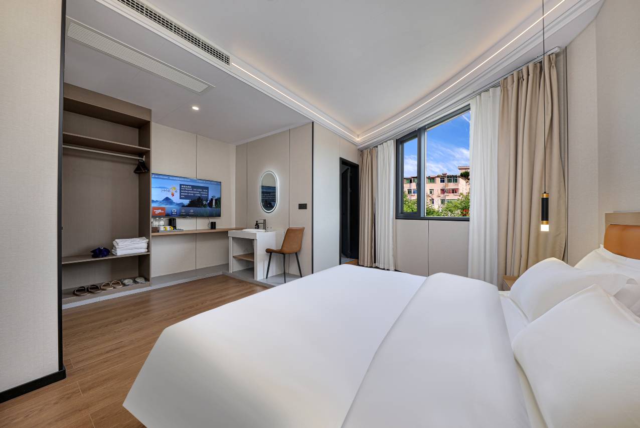 亚悦酒店(景德镇陶溪川文创街区雕塑瓷厂店)