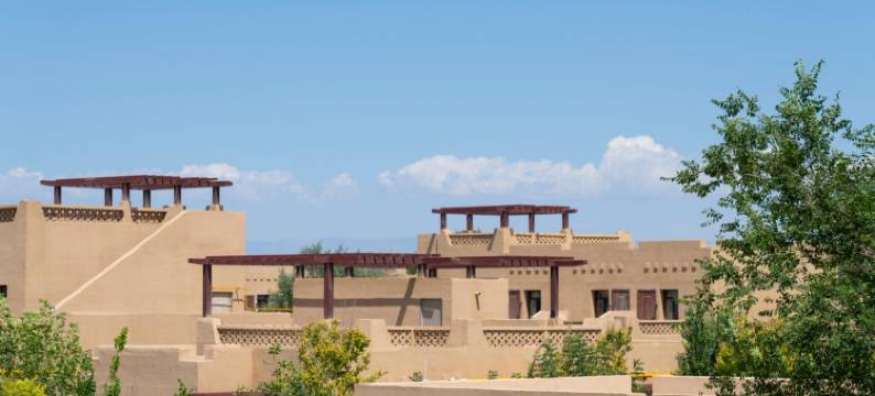 柏纳酒店(乌尔禾国际旅游度假区西部乌镇店)图片