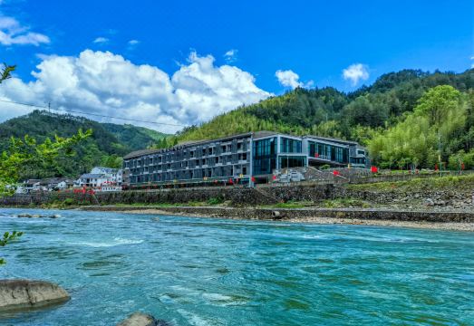 ANATOLE BY LANDISON Hotel Overview