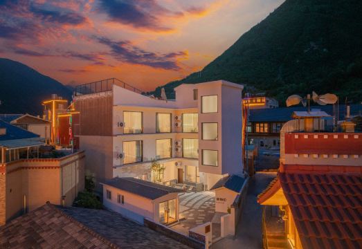 YE MOOD HOTEL over view