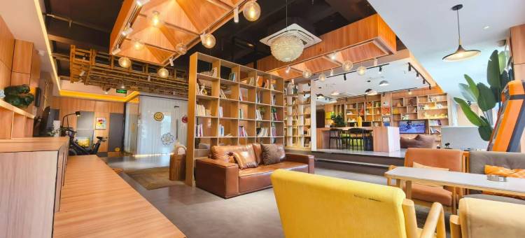莫莫蜂巢酒店(顺河路分店)图片