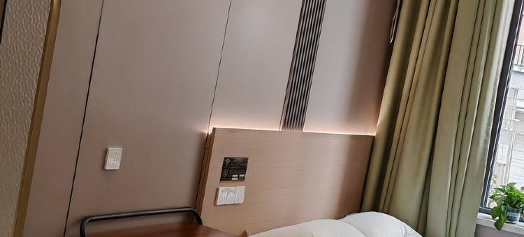 萝北宝泉岭尚城快捷宾馆图片