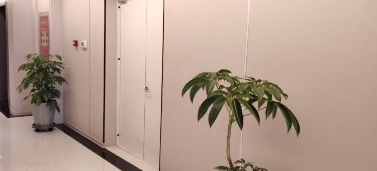 麒云电竞酒店(鄂尔多斯东胜区万达广场店)图片