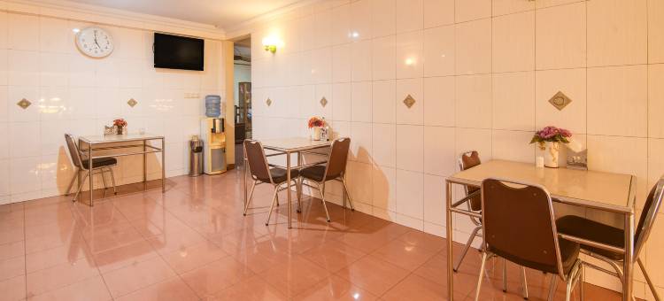 O酒店望加锡靠近洛萨里海滩，原蒂亚拉萨里酒店(Hotel O Makassar near Pantai Losari formerly Hotel Tiara Sari)图片