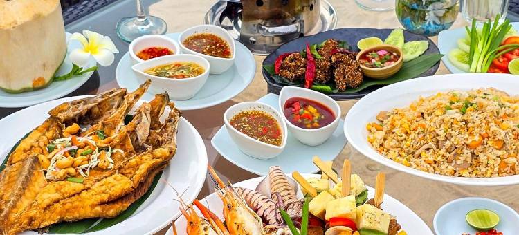 玛雅纳海滩度假村(Mayaana Beach Resort Pattaya (Formerly known as Golden Tulip Pattaya Beachfront Resort))图片