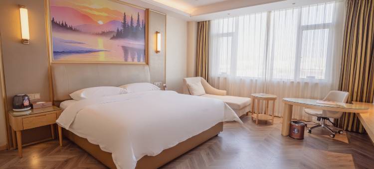 艺龙万国酒店(济南山东国际会展中心匡山汽车大世界店)图片