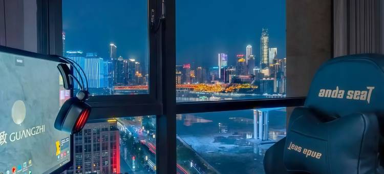 光致·拾鎏云端江景电竞酒店图片